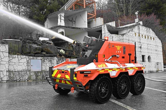 Hyundai – Δωρεά μη επανδρωμένων ρομπότ πυρόσβεσης